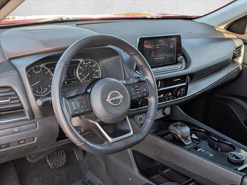 Used 2022 Nissan Rogue SV w/ SV Premium Package AWD/4WD image 10