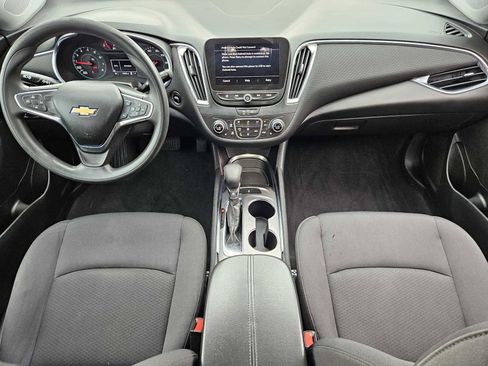 Used 2021 Chevrolet Malibu LT image 25
