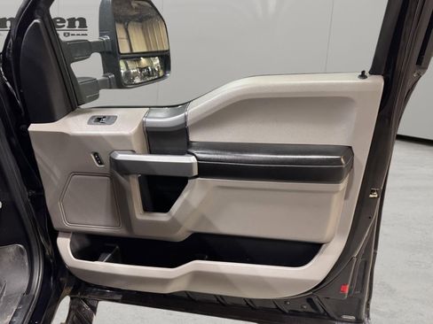 Used 2018 Ford F150 XLT w/ Equipment Group 301A Mid RWD image 18