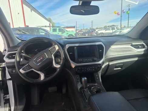 Used 2017 GMC Acadia SLT image 13