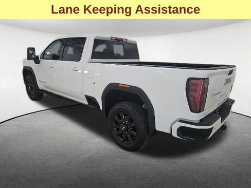 Used 2026 GMC Sierra 2500 AT4 w/ AT4 Premium Plus Package AWD/4WD image 8