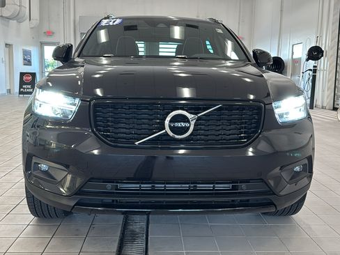 Used 2021 Volvo XC40 T5 R-Design w/ Climate Package AWD/4WD image 10
