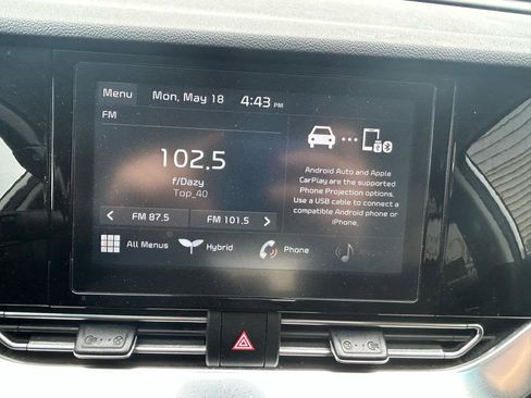 Used 2020 Kia Niro LXS FWD image 22