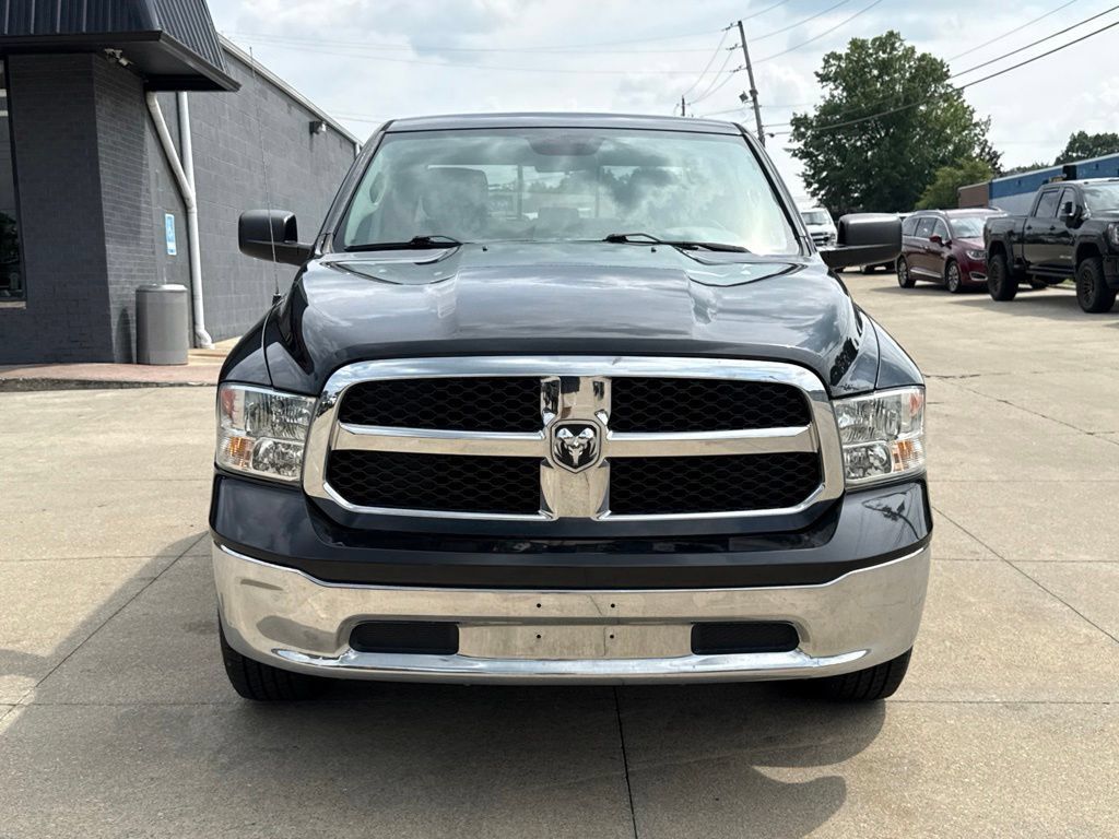 Used 2017 RAM 1500 Classic SLT AWD/4WD image 17