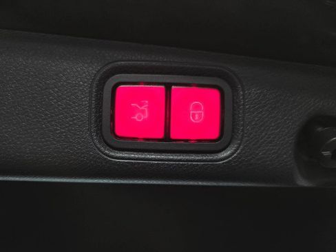 Used 2022 Mercedes-Benz E 350 4MATIC Sedan image 39