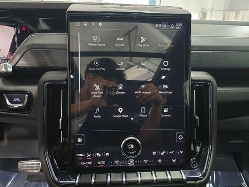 Used 2026 GMC Yukon AT4 Ultimate AWD/4WD image 23