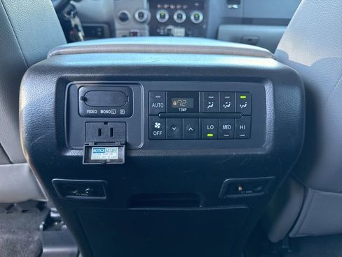 Used 2013 Toyota Sequoia Platinum image 14