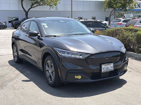 Used 2022 Ford Mustang Mach-E Select RWD image 3