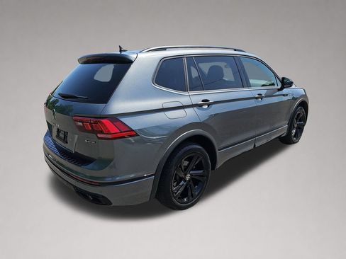 Certified 2024 Volkswagen Tiguan SE R-Line AWD/4WD image 3
