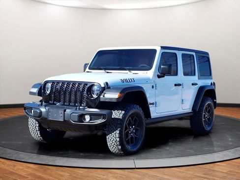 Used 2024 Jeep Wrangler Willys image 23
