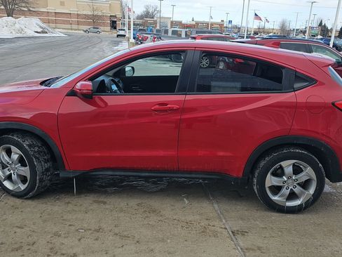 Used 2016 Honda HR-V EX image 6