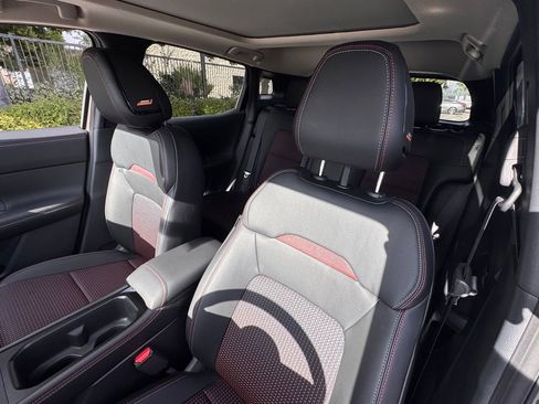 New 2026 Nissan Kicks SR image 10