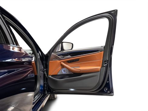 Used 2022 BMW M5 w/ Competition Package image 58