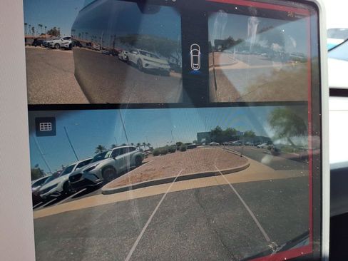 Used 2023 Tesla Model Y AWD image 31