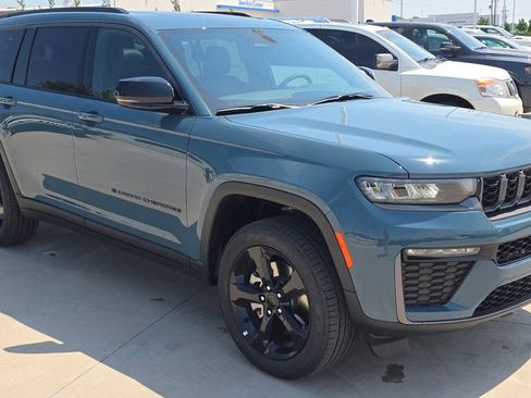 New 2026 Jeep Grand Cherokee L Limited AWD/4WD image 7