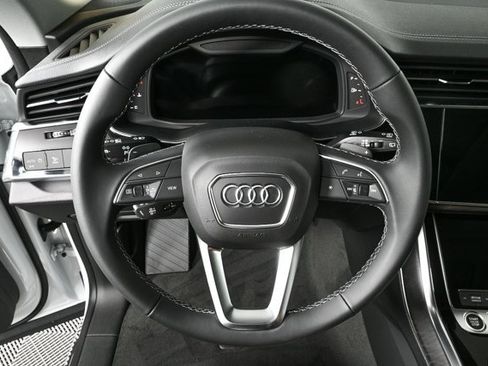 New 2025 Audi Q8 Premium image 8