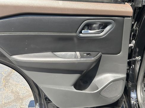 Used 2023 Nissan Rogue SV w/ SV Premium B Package FWD image 22
