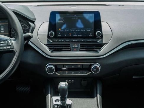 New 2025 Nissan Altima 2.5 S image 17