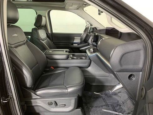 Used 2025 Ford Expedition Max Platinum AWD/4WD image 23