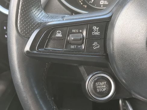 Used 2022 Alfa Romeo Stelvio Sprint AWD/4WD image 23