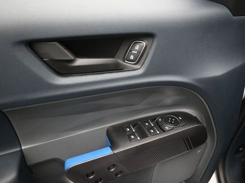 New 2025 Ford Maverick Lobo image 10