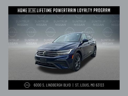 Used 2022 Volkswagen Tiguan SE w/ Panoramic Sunroof Package FWD image 1