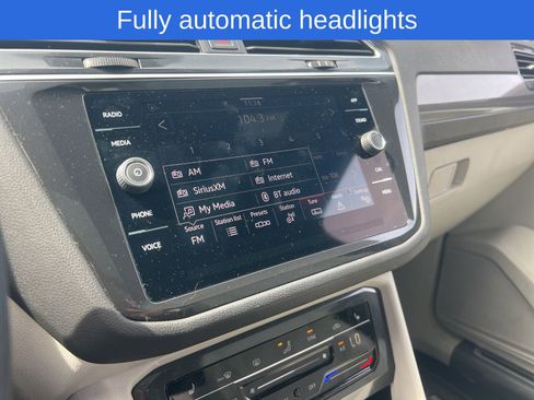 Used 2024 Volkswagen Tiguan SE R-Line image 11