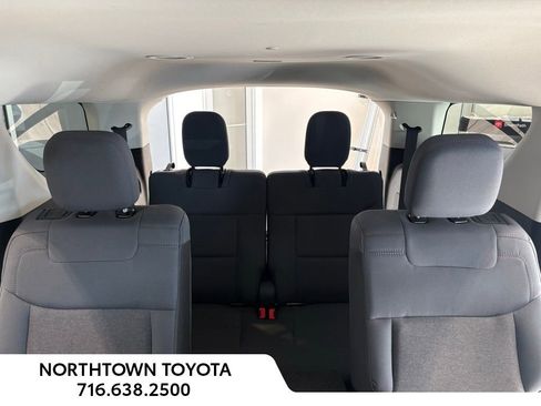 Used 2025 Ford Explorer Active image 20