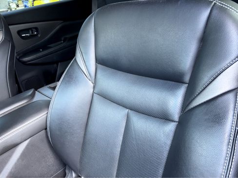 Used 2019 Nissan Murano SL image 5