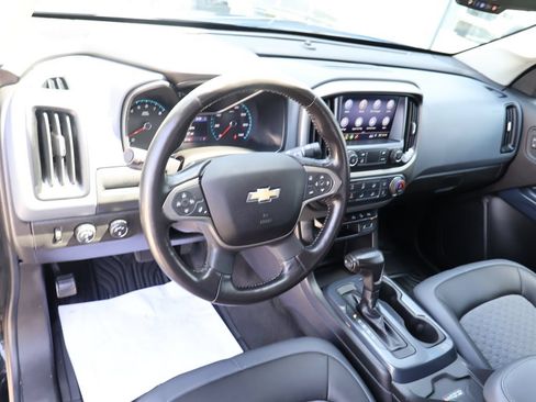 Used 2019 Chevrolet Colorado Z71 AWD/4WD image 22
