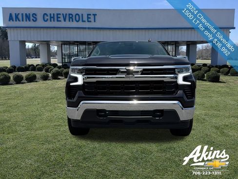 Used 2024 Chevrolet Silverado 1500 LT AWD/4WD image 8