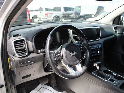 Used 2022 Kia Sportage EX w/ EX Technology Package AWD/4WD image 2
