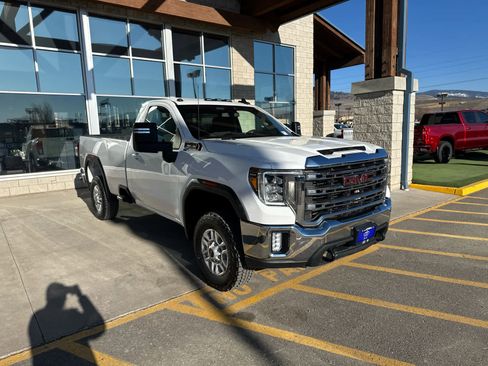 Used 2021 GMC Sierra 2500 SLE w/ SLE Convenience Package image 3