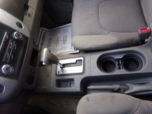 Used 2018 Nissan Frontier SV image 52