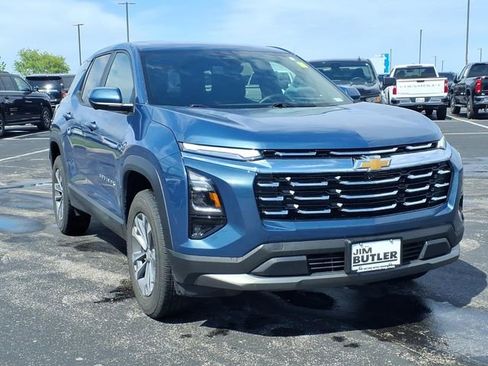 Used 2025 Chevrolet Equinox LT w/ Safety and Technology Package FWD image 24