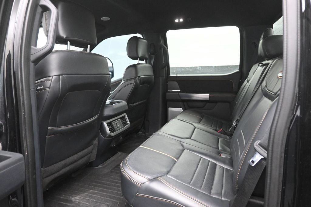 Used 2024 Ford F350 Platinum w/ FX4 Off-Road Package AWD/4WD image 2
