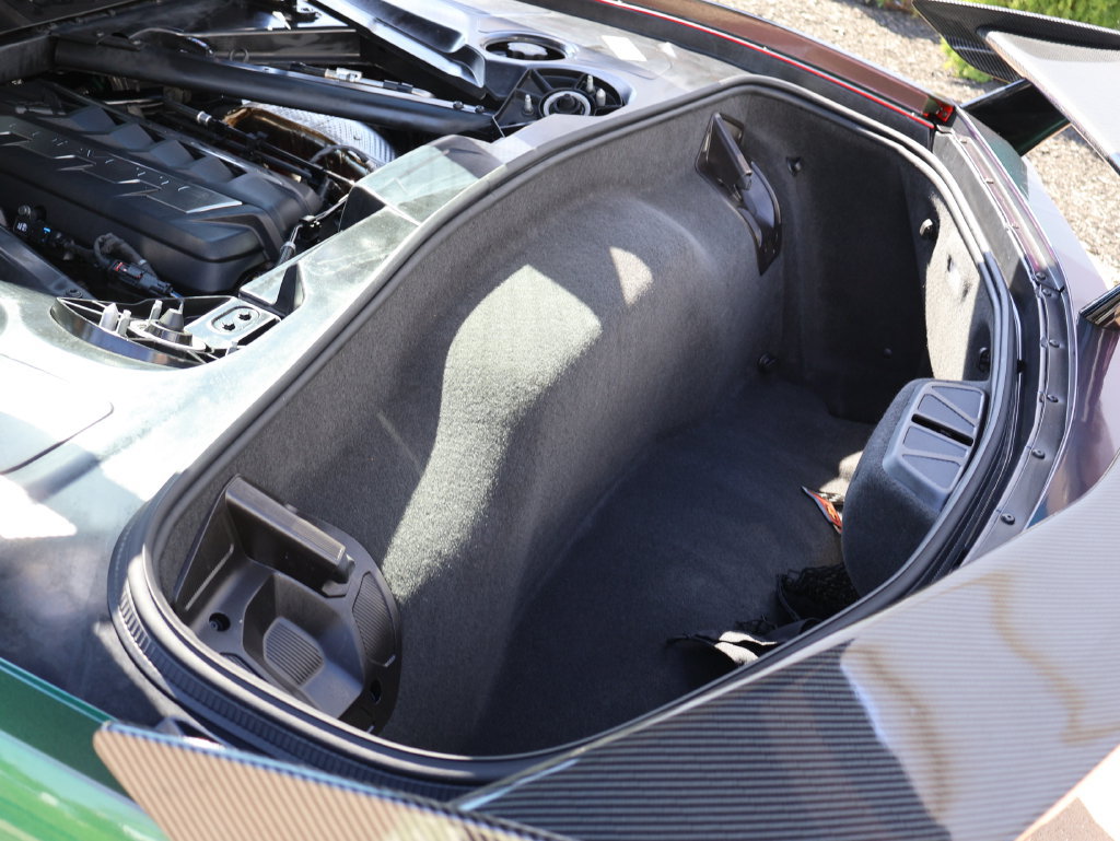 Used 2024 Chevrolet Corvette Stingray Preferred Cpe RWD image 13