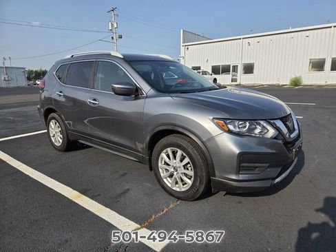 Used 2019 Nissan Rogue S w/ Special Edition Package FWD image 3