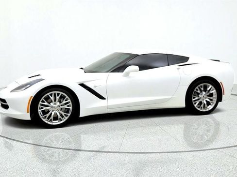 Used 2015 Chevrolet Corvette Stingray Coupe RWD image 8