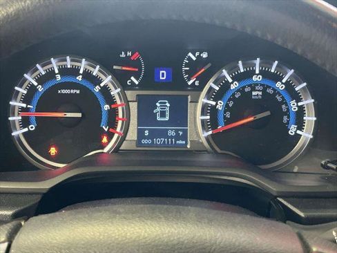 Certified 2019 Toyota 4Runner SR5 AWD/4WD image 31