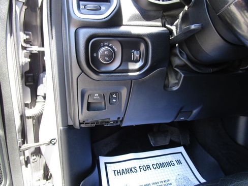 Used 2021 RAM 1500 Big Horn AWD/4WD image 22