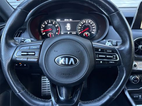 Used 2020 Kia Stinger GT1 image 16