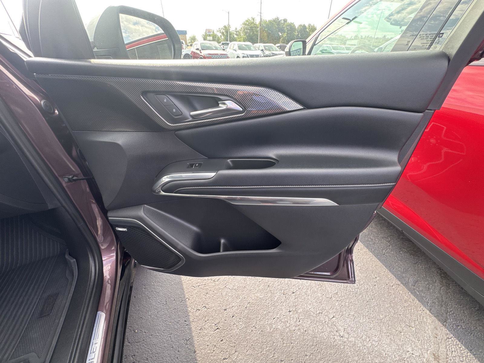 Used 2026 Chevrolet Traverse High Country w/ LPO, Floor Liner Package FWD image 19