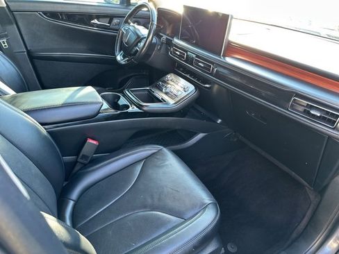 Used 2021 Lincoln Nautilus Reserve w/ Monochromatic Package image 21