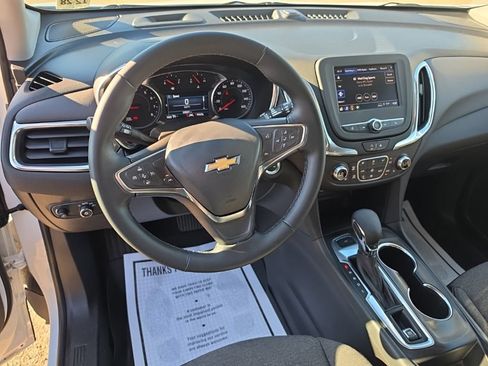 Used 2024 Chevrolet Equinox LT AWD/4WD image 9