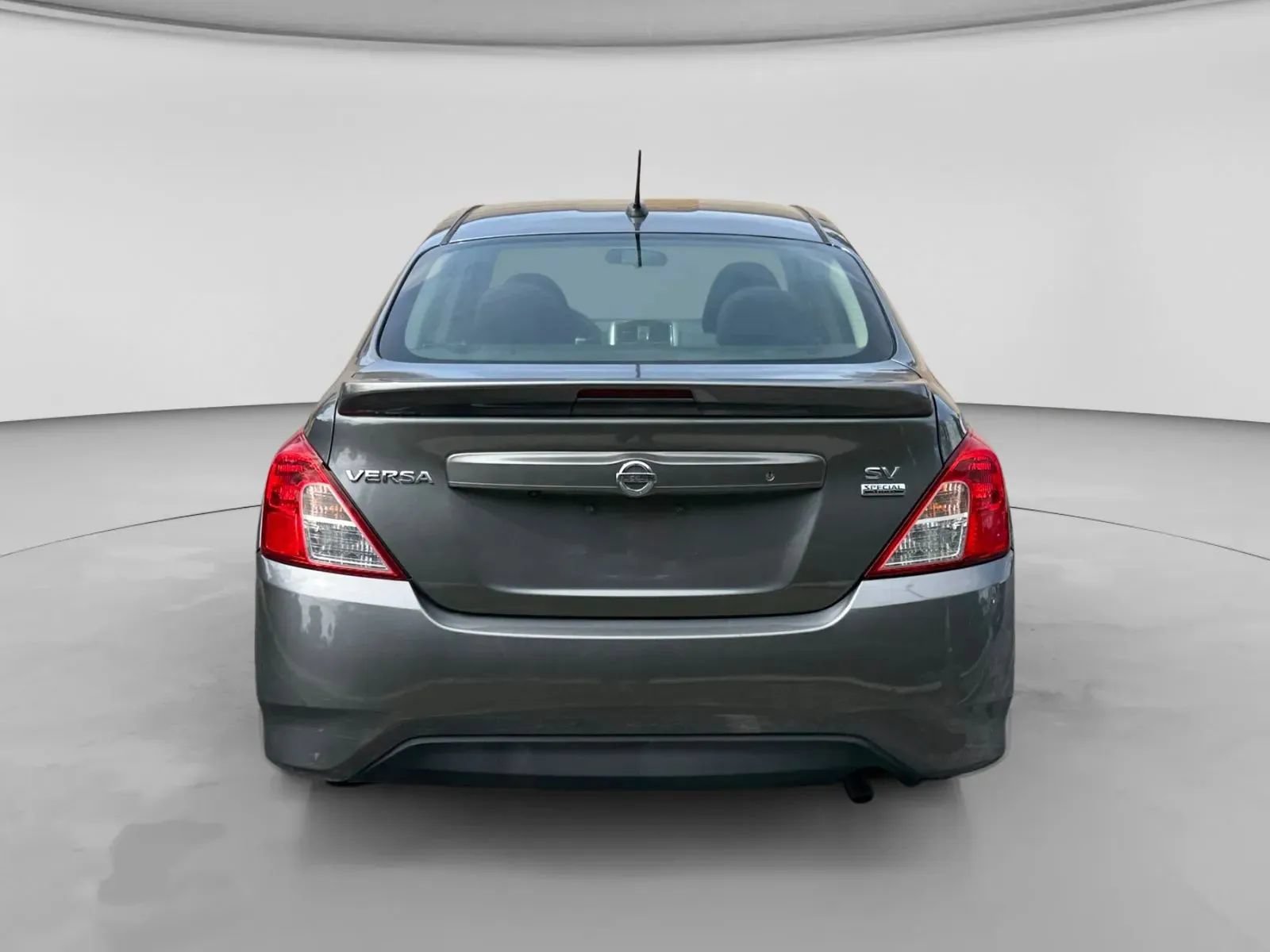 Used 2019 Nissan Versa SV w/ SV Special Edition Package FWD image 4