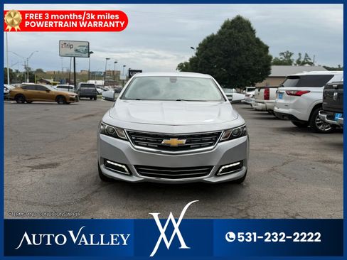 Used 2018 Chevrolet Impala LT w/ LT Convenience Package FWD image 2