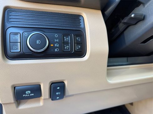 New 2026 Ford F250 Lariat w/ Chrome Package image 20