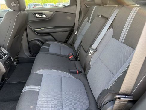 Used 2025 Chevrolet Blazer LT AWD/4WD image 13