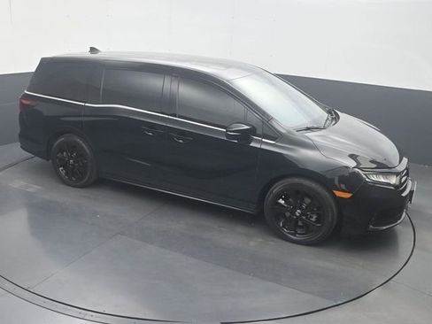 Certified 2023 Honda Odyssey Sport image 19